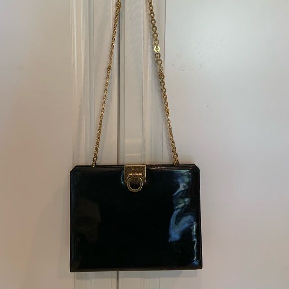Salvatore Ferragamo black patent leather bag - Picture 7 of 9
